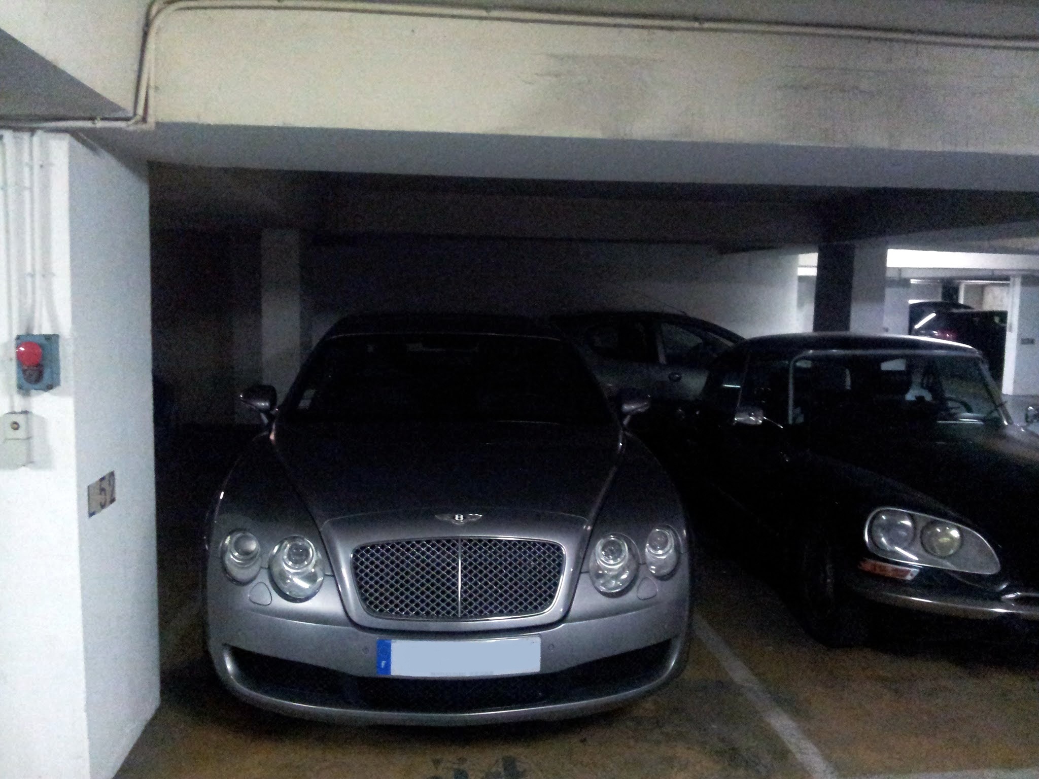 bentley-flying-spur-paris-ruben-grave